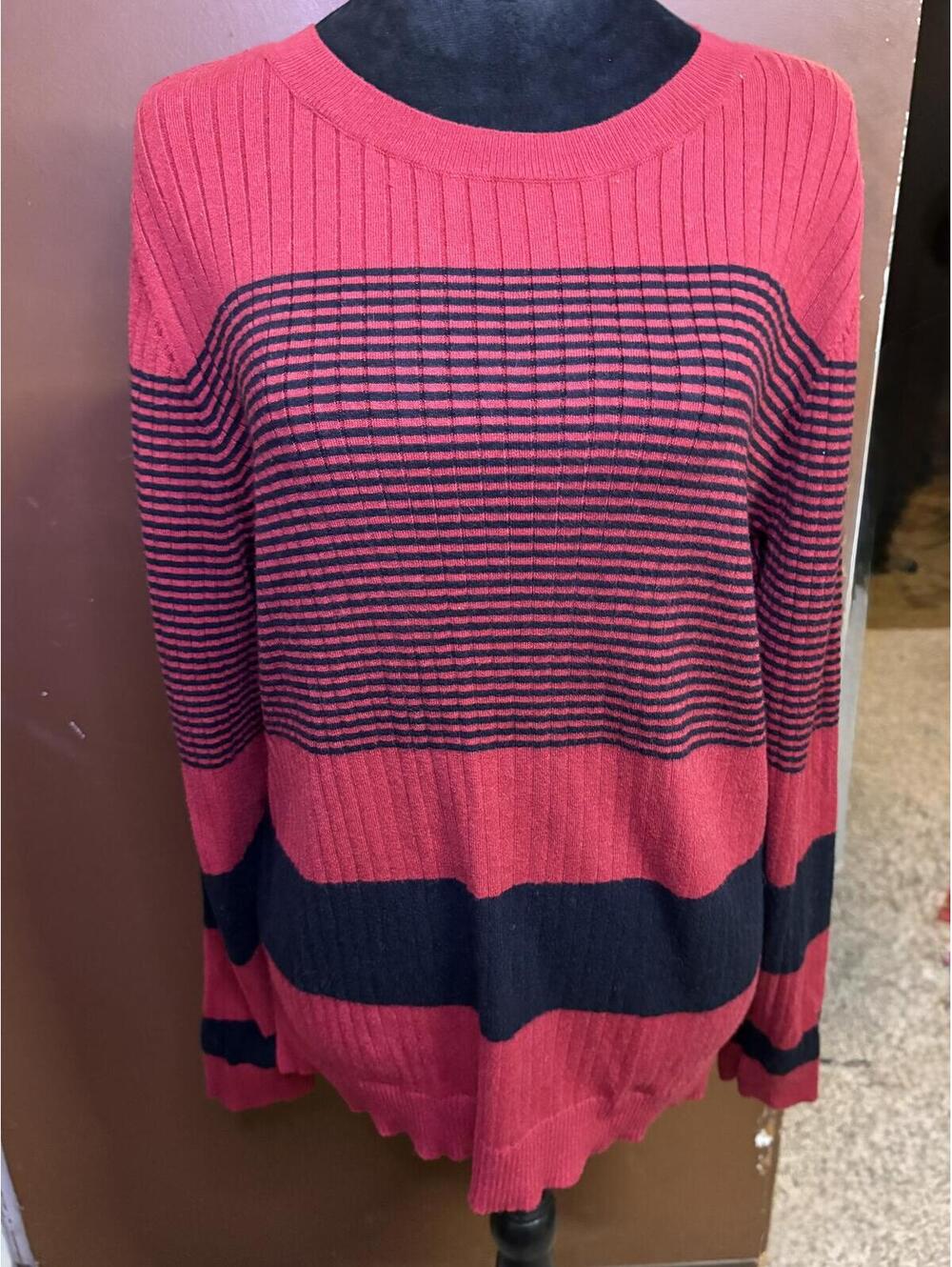 Liz Claiborne Red & Black Striped Sweater – XL